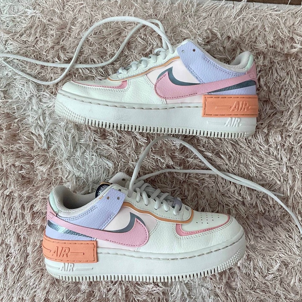 AF1 shadows